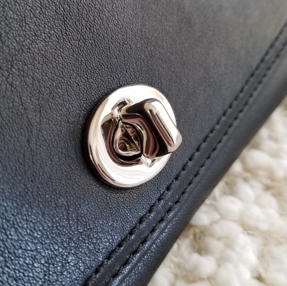 Coach Wallet - Picture 4 of 9